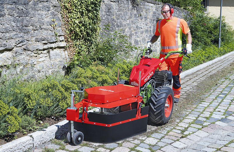 Agria 5900 Bison E Start-Weed brush