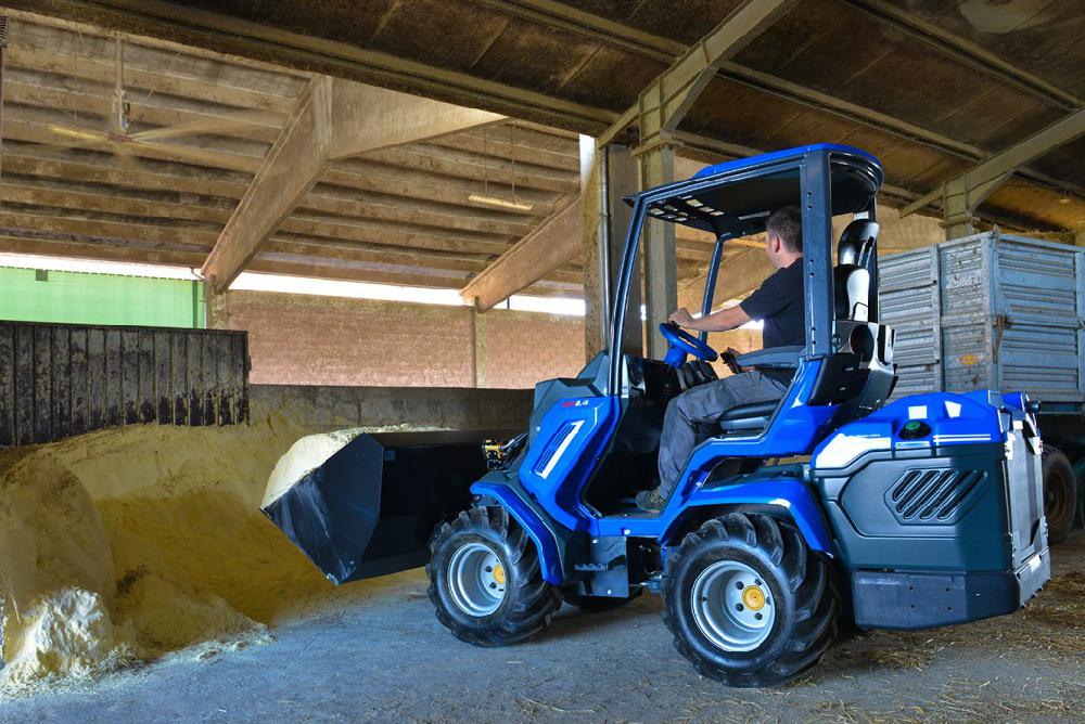 Light material bucket