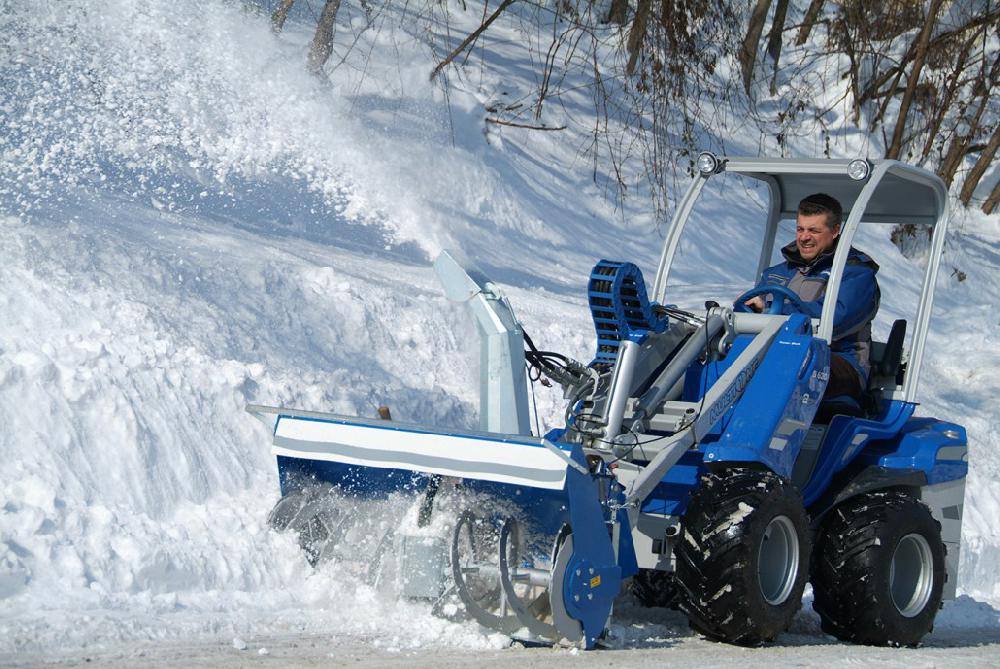 Snow blower