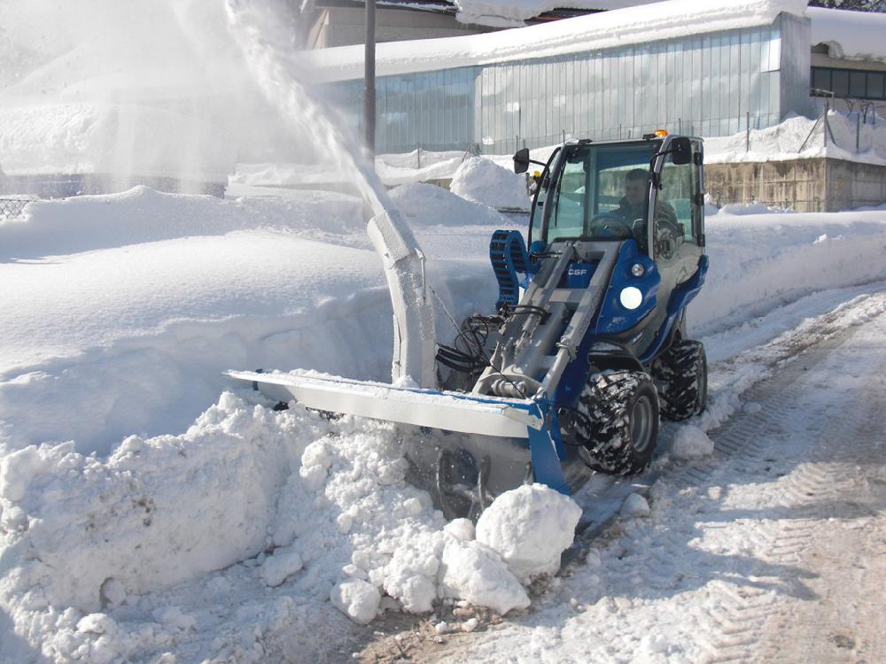 Snow blower