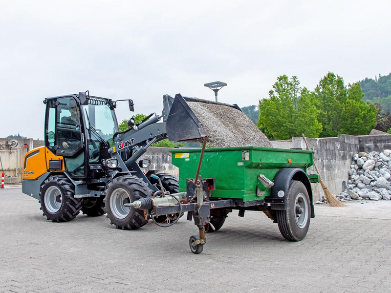 GIANT G2700 X-TRA HD - Wheel Loader