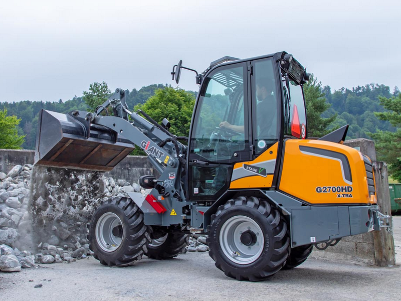 GIANT G2700 X-TRA HD - Wheel Loader