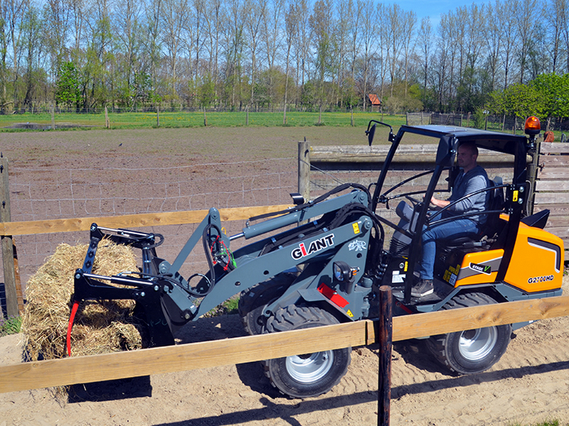GIANT G2700 HD