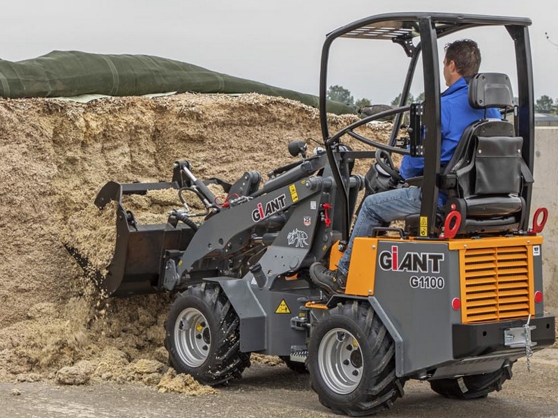 GIANT G1100-Wheel Loader