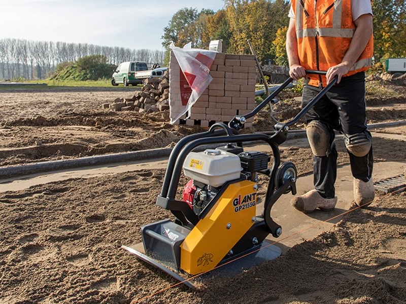 Vibratory plate GP2155G