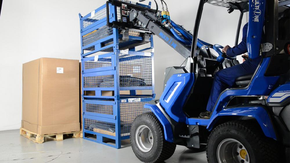 Pallet fork with side shift