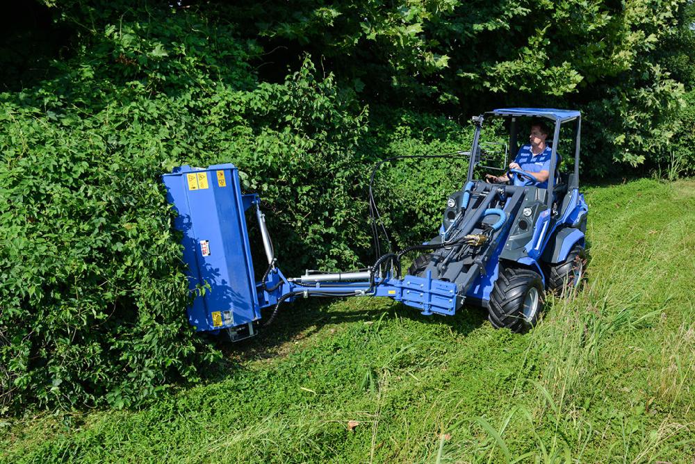 Flail mower with side shift