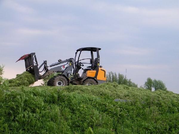 Manure forks with top clamp