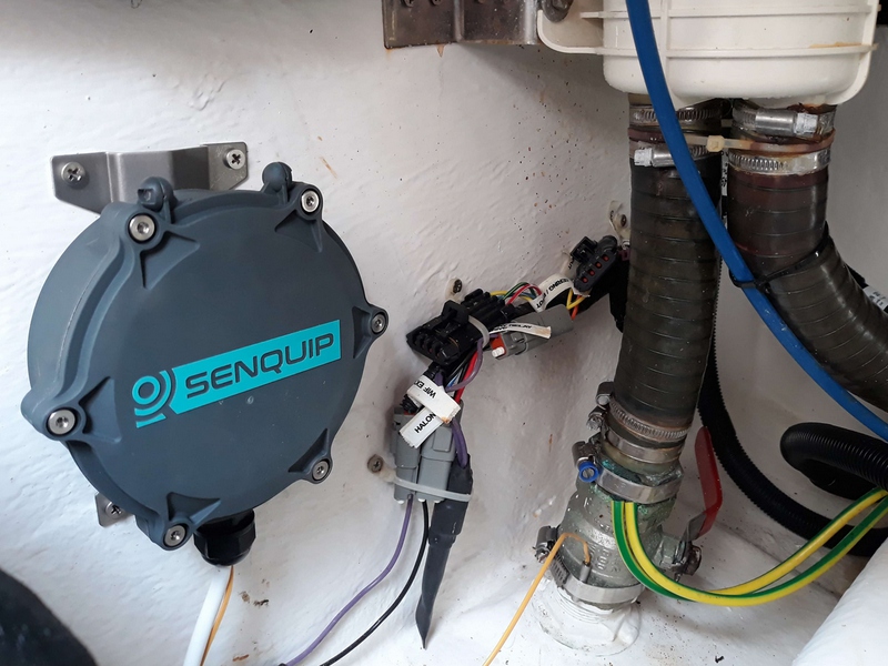 Boat bilge and water temperature monitoring