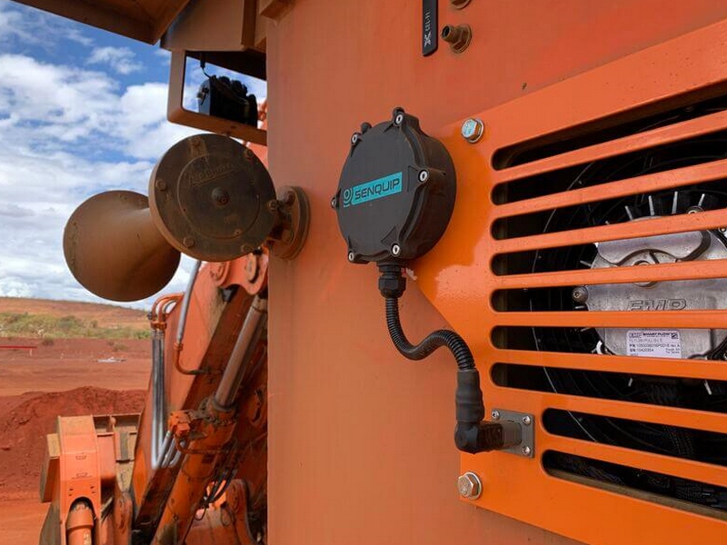 Monitoring aircons on a giant digger to keep electronics safe 