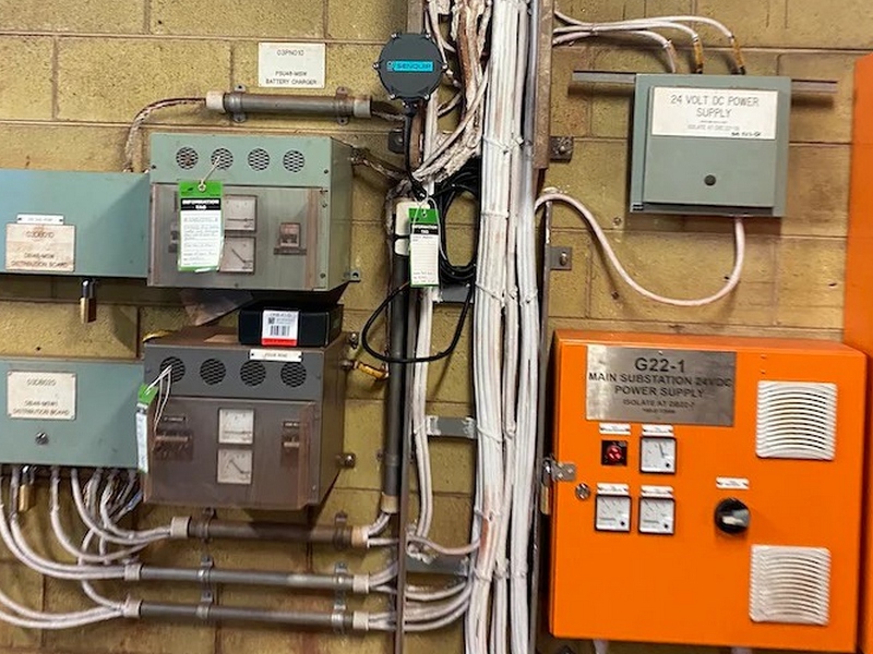 Temperature and humidity monitoring in switchroom